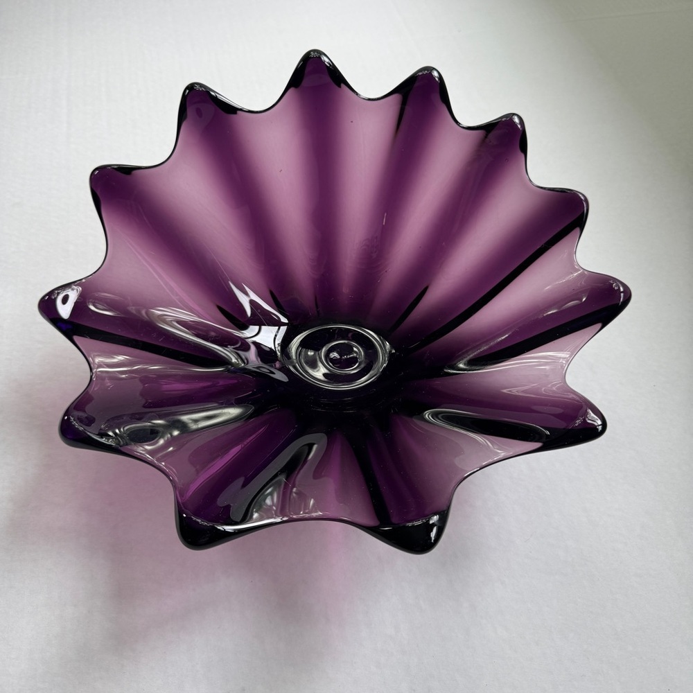 Amethyst vintage bowl